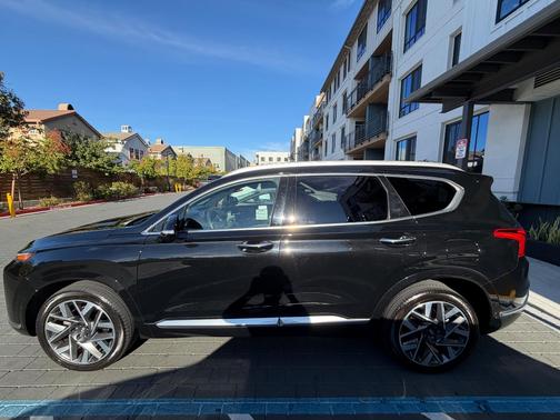 Black 2022 Hyundai SANTA FE Calligraphy