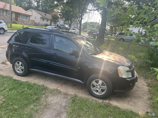Gray 2008 Chevrolet Equinox LT