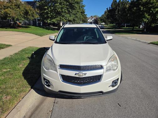 White 2014 Chevrolet Equinox 2LT