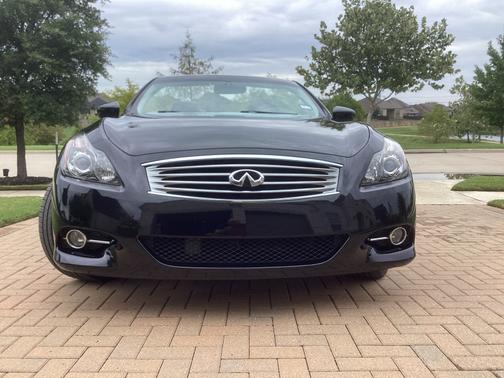 2015 INFINITI Q60 Base