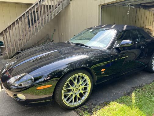 2006 Jaguar XKR Base