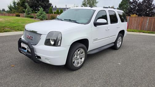 White 2012 GMC Yukon SLT