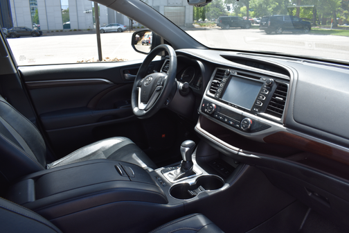 Gray 2016 Toyota Highlander Limited