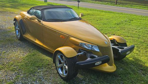 Gold 2002 Chrysler Prowler Base