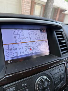 Black 2016 Nissan Pathfinder SL