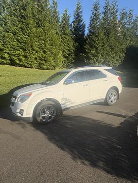 White 2015 Chevrolet Equinox LTZ