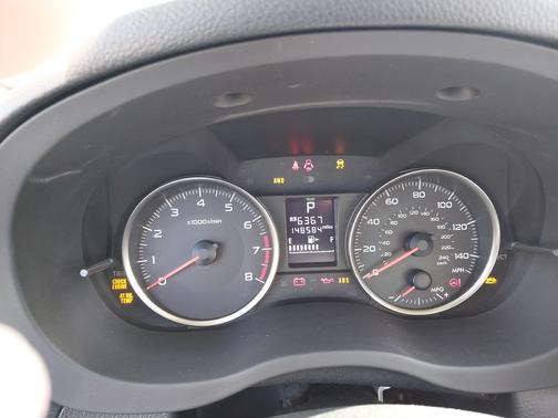 Silver 2014 Subaru XV Crosstrek 2.0i Limited