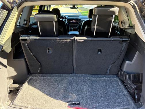Black 2021 Volkswagen Atlas 3.6L SEL