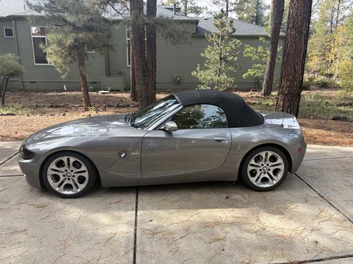 Gray 2003 BMW Z4 3.0i