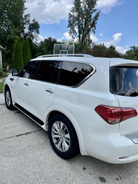 White 2016 INFINITI QX80 Base