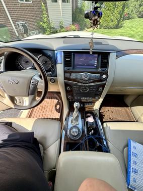 White 2016 INFINITI QX80 Base