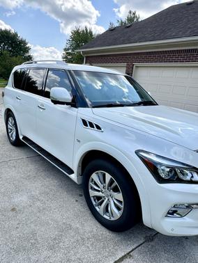 White 2016 INFINITI QX80 Base