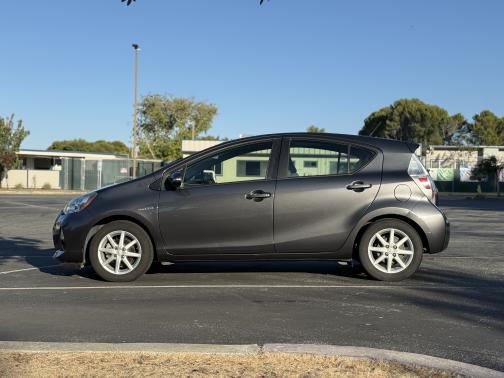 2014 Toyota Prius c Four
