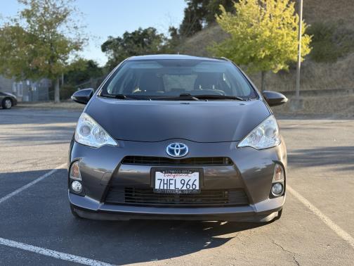 2014 Toyota Prius c Four