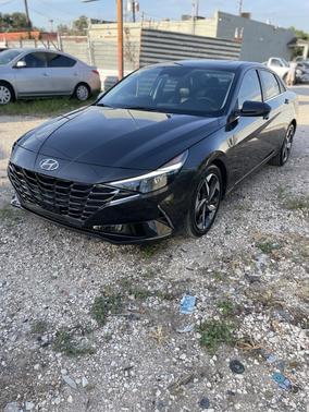 2023 Hyundai ELANTRA Limited
