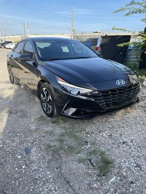 2023 Hyundai ELANTRA Limited