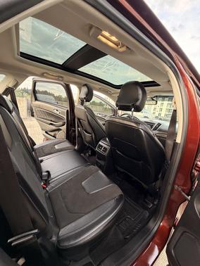 Red 2015 Ford Edge Sport