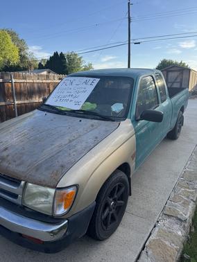 Green 1998 Toyota Tacoma Xtracab