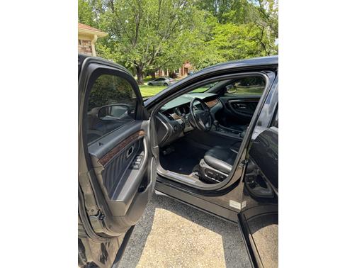2017 Ford Taurus Limited