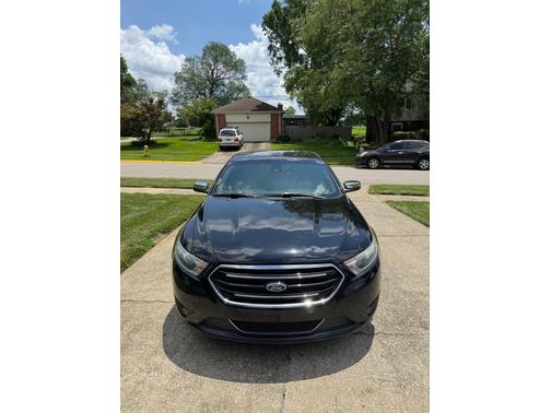 2017 Ford Taurus Limited