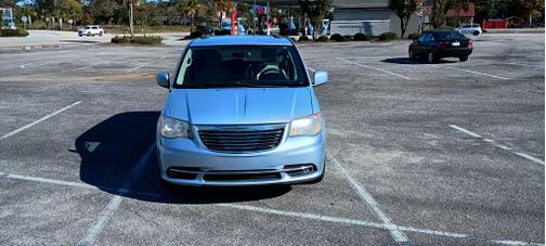 2013 Chrysler Town & Country Touring
