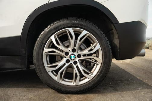 White 2019 BMW X2 sDrive28i