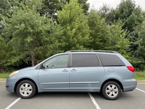 2007 Toyota Sienna LE