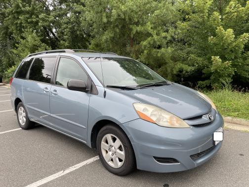 2007 Toyota Sienna LE
