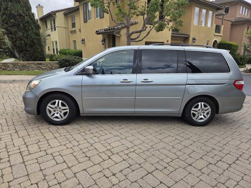 Silver 2005 Honda Odyssey EX