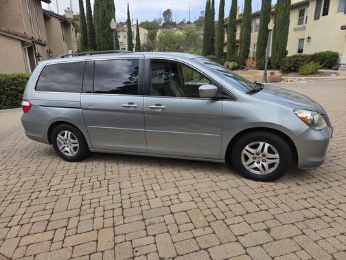 Silver 2005 Honda Odyssey EX