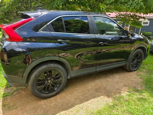 Black 2019 Mitsubishi Eclipse Cross LE