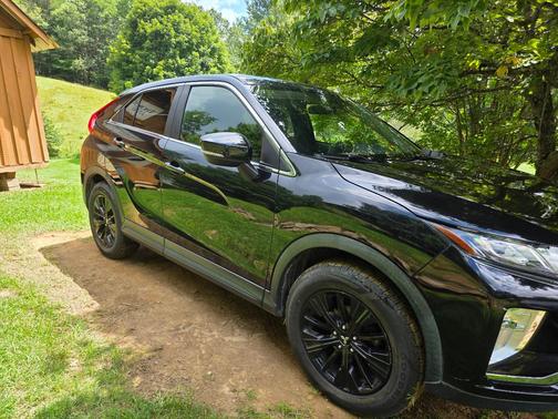 Black 2019 Mitsubishi Eclipse Cross LE