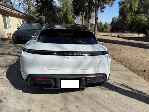 2022 Porsche Taycan Cross Turismo 4