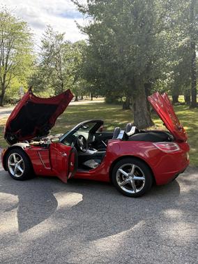 2008 Saturn Sky Red Line