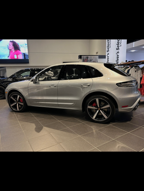 Silver 2025 Porsche Macan Macan GTS