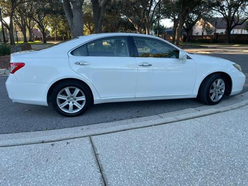 White 2007 Lexus ES 350 Base