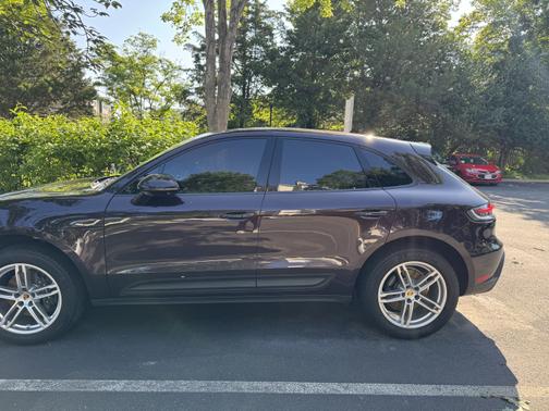 2024 Porsche Macan Base
