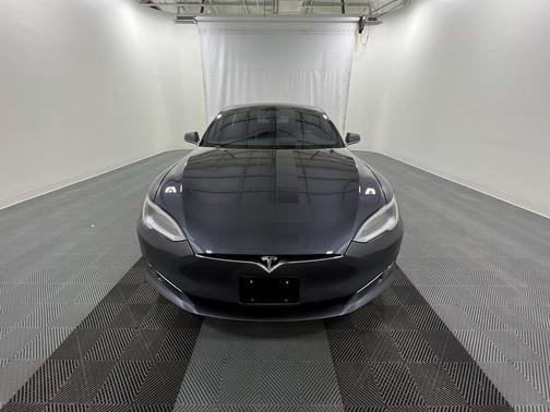 Photo 3 of 3 of 2019 Tesla Model S Standard Range