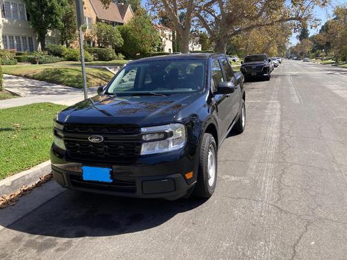 Black 2024 Ford Maverick XL