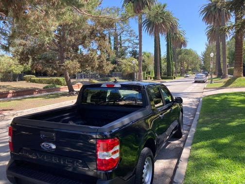 Black 2024 Ford Maverick XL