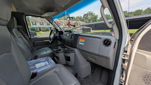2009 Ford E250 Base