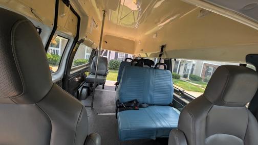 2009 Ford E250 Base