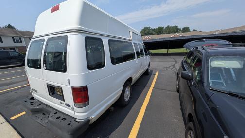 2009 Ford E250 Base
