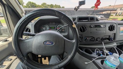 2009 Ford E250 Base