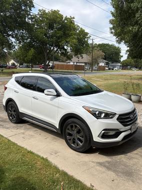 White 2018 Hyundai Santa Fe Sport 2.0L Turbo Ultimate
