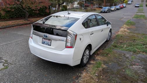2014 Toyota Prius Plug-in Advanced