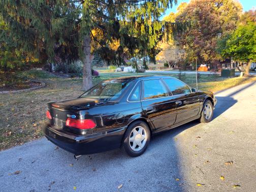 1993 Ford Taurus SHO