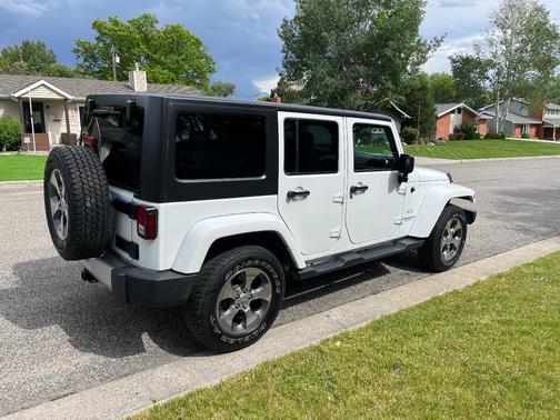 White 2017 Jeep Wrangler Unlimited Sahara