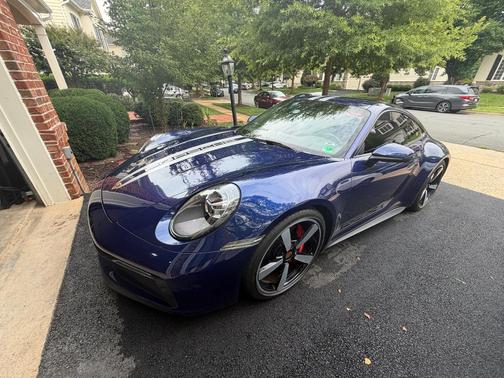 Blue 2020 Porsche 911 911 Carrera S