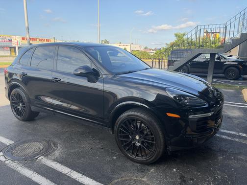 Black 2017 Porsche Cayenne Cayenne Platinum Edition